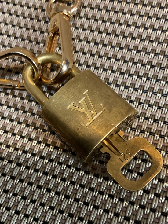 Louis Vuitton Accessories - Louis Vuitton Gold-tone Padlock #321 with key and Necklace